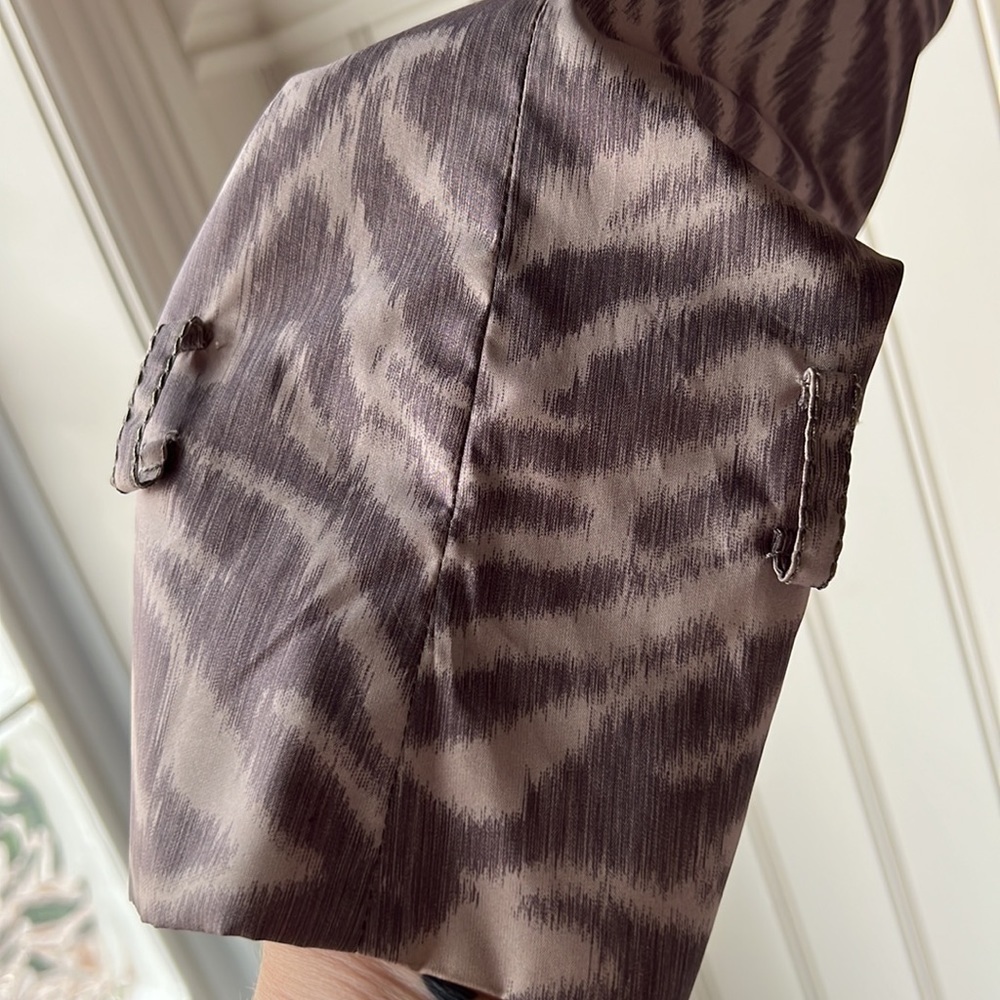 Jessica SIMPSON Tan and Grey Animal Print Cropped Rain Jacket Medium - Picture 9 of 15
